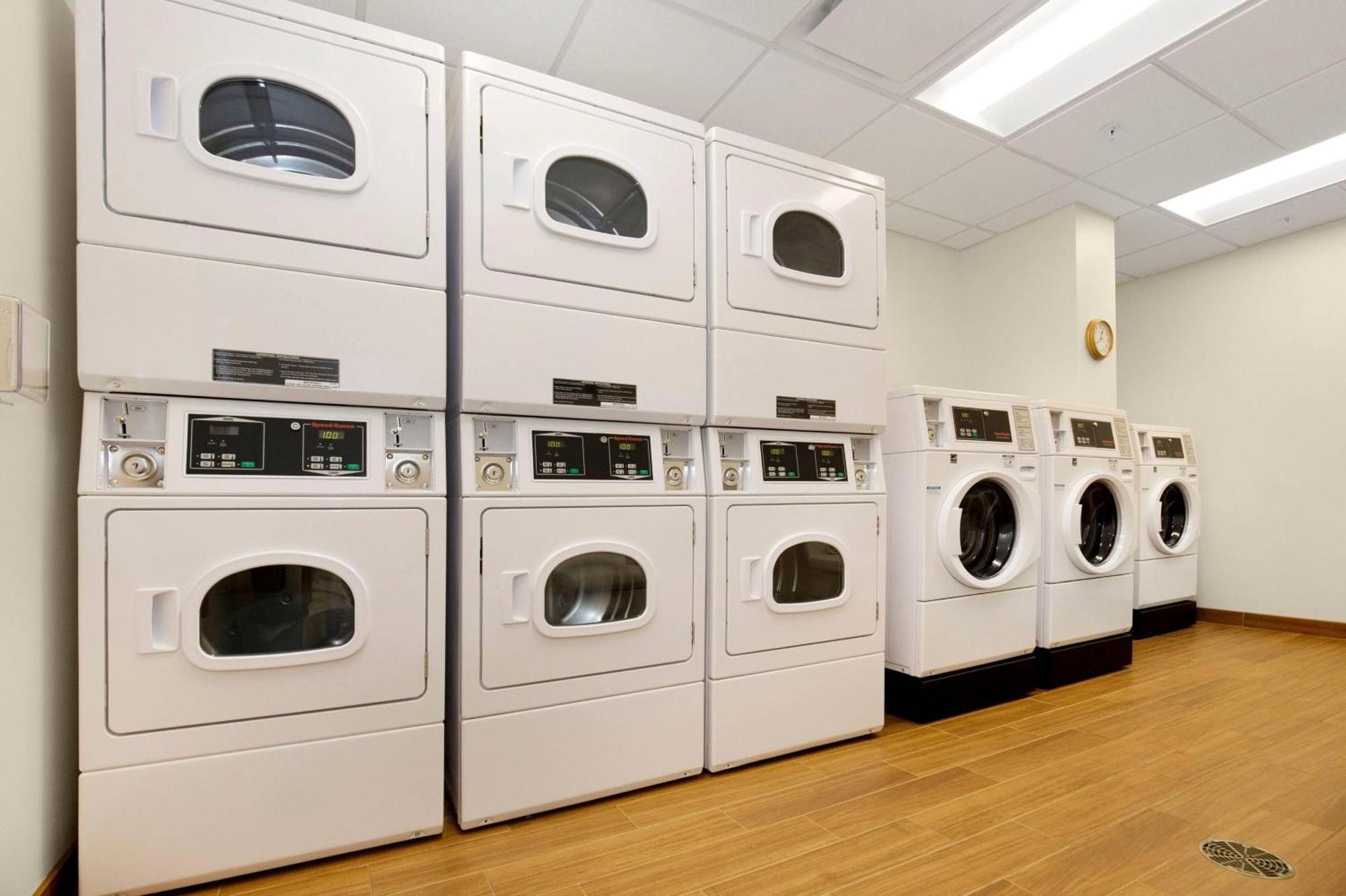Towneplace Suites By Marriott Pittsburgh Harmarville Esterno foto